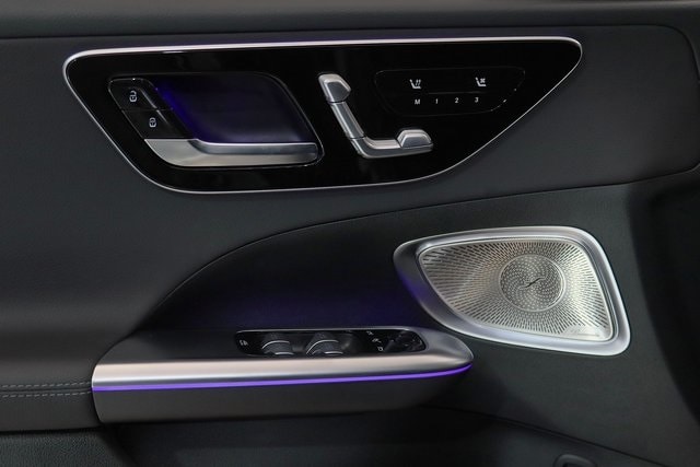 2025 MERCEDES-BENZ C-CLASS - Image 3