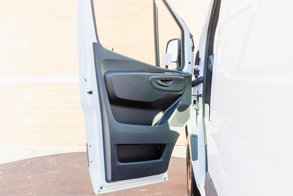 2025 MERCEDES-BENZ SPRINTER - Image 5