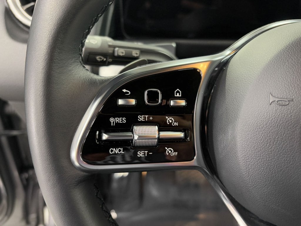 2023 MERCEDES-BENZ EQB-CLASS - Image 11