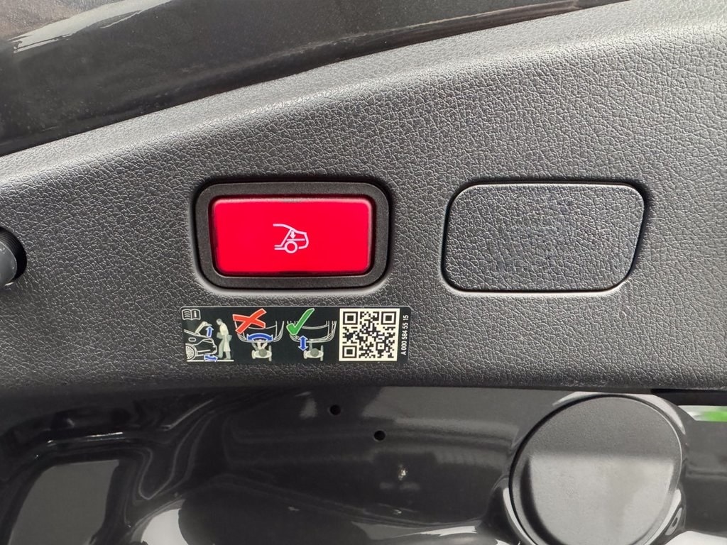 2024 MERCEDES-BENZ CLE - Image 35