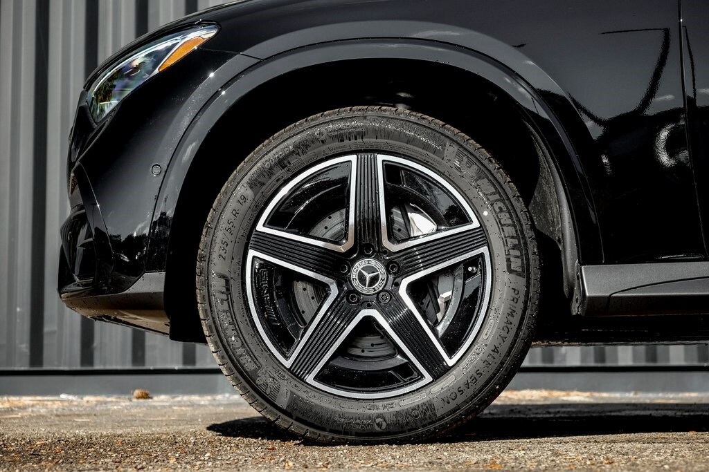 New 2026 Mercedes-Benz GLC 300 4MATIC SUV