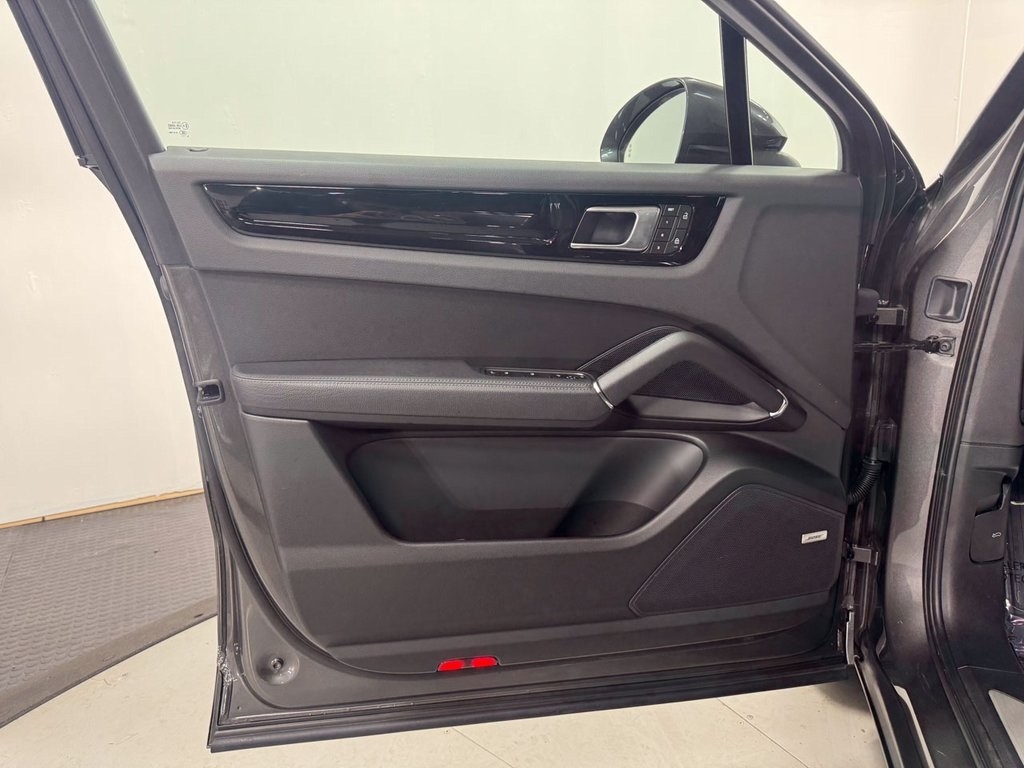 2023 PORSCHE CAYENNE - Image 5