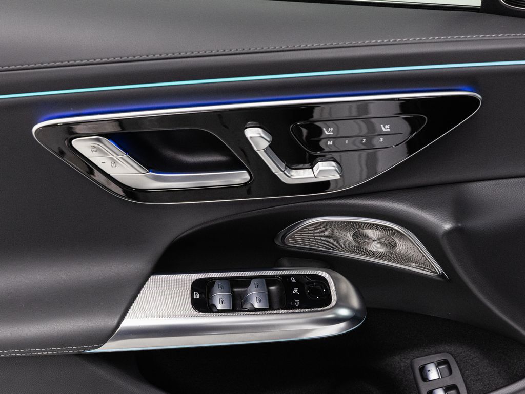 2025 MERCEDES-BENZ E-CLASS - Image 6