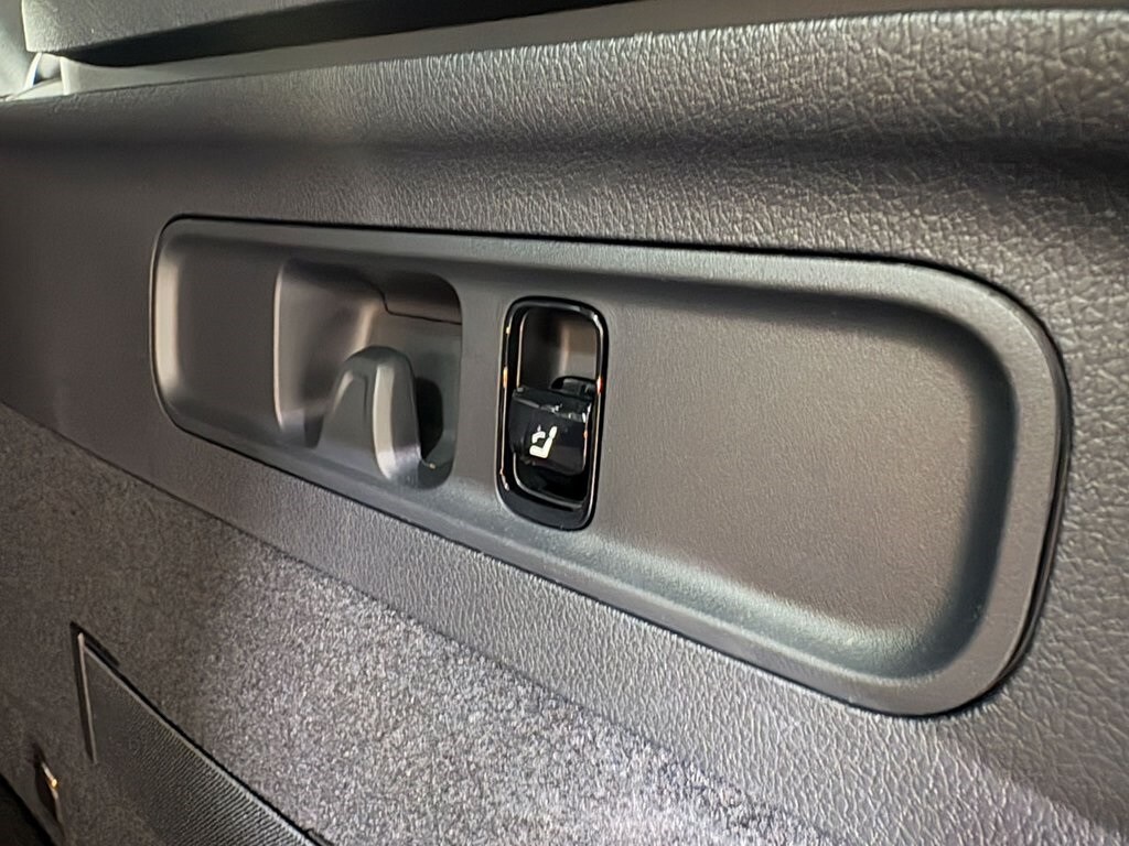 2025 MERCEDES-BENZ GLC-CLASS - Image 34