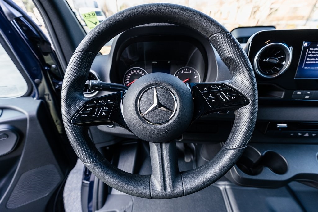 2025 MERCEDES-BENZ SPRINTER - Image 11