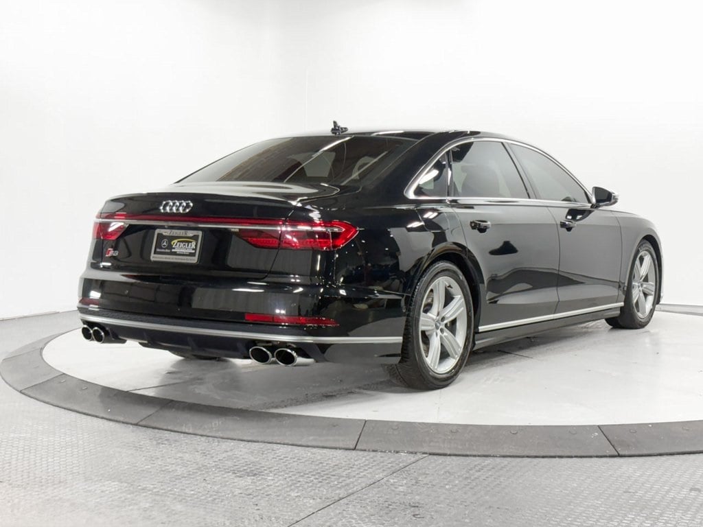 2021 AUDI S8 - Image 34