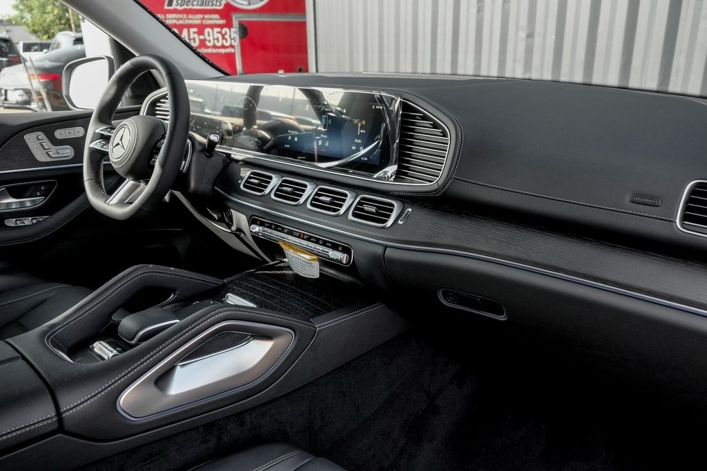 2026 MERCEDES-BENZ GLS-CLASS - Image 25