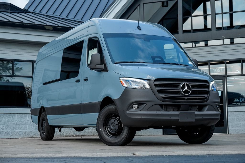 New 2026 Mercedes-Benz Sprinter 2500 High Roof 4-Cyl Diesel