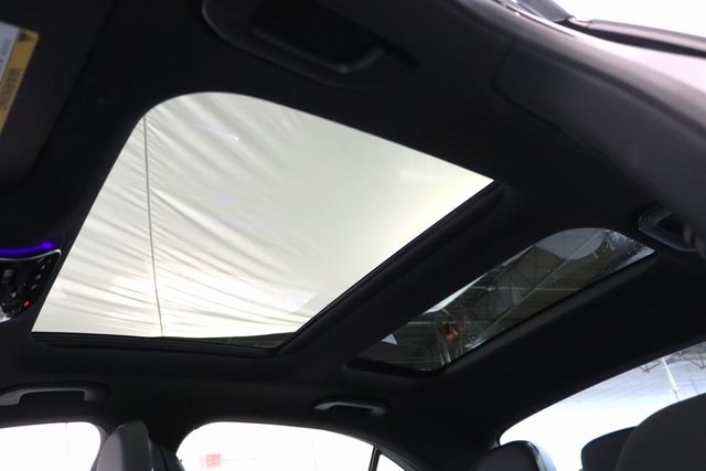 2025 MERCEDES-BENZ C-CLASS - Image 10