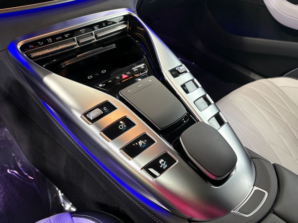 2024 MERCEDES-BENZ AMG GT - Image 17