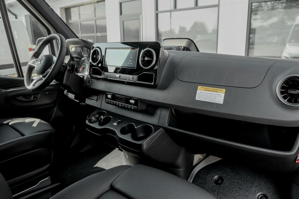 2025 MERCEDES-BENZ SPRINTER - Image 25