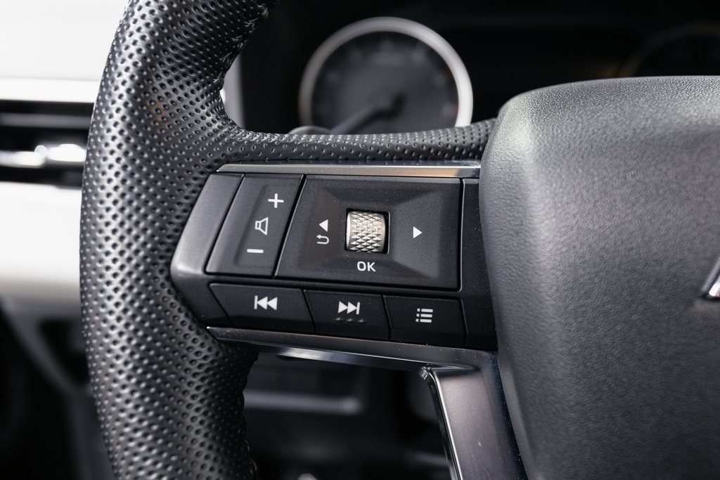 2022 MITSUBISHI OUTLANDER - Image 9