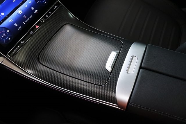 2025 MERCEDES-BENZ C-CLASS - Image 30