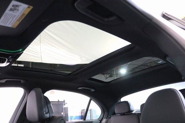 2025 MERCEDES-BENZ C-CLASS - Image 9