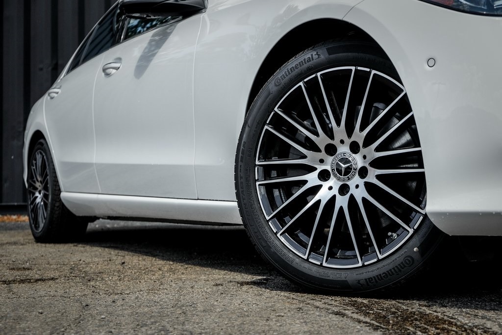 2025 MERCEDES-BENZ C-CLASS - Image 7