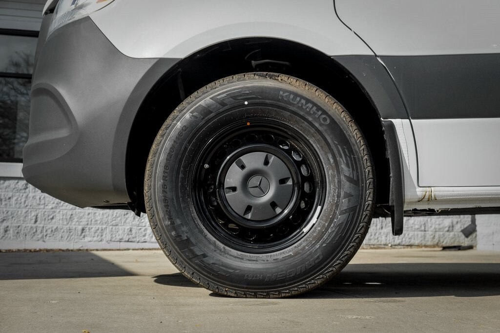 New 2025 Mercedes-Benz Sprinter 2500 High Roof 4-Cyl Diesel HO Van Cargo Van