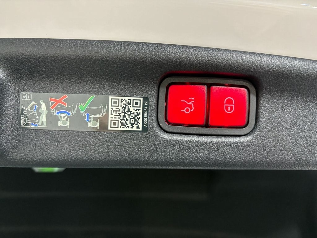 2024 MERCEDES-BENZ C-CLASS - Image 34