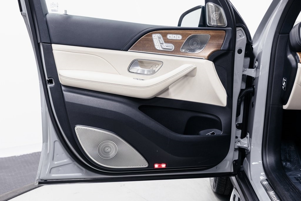 2025 MERCEDES-BENZ GLS-CLASS - Image 5