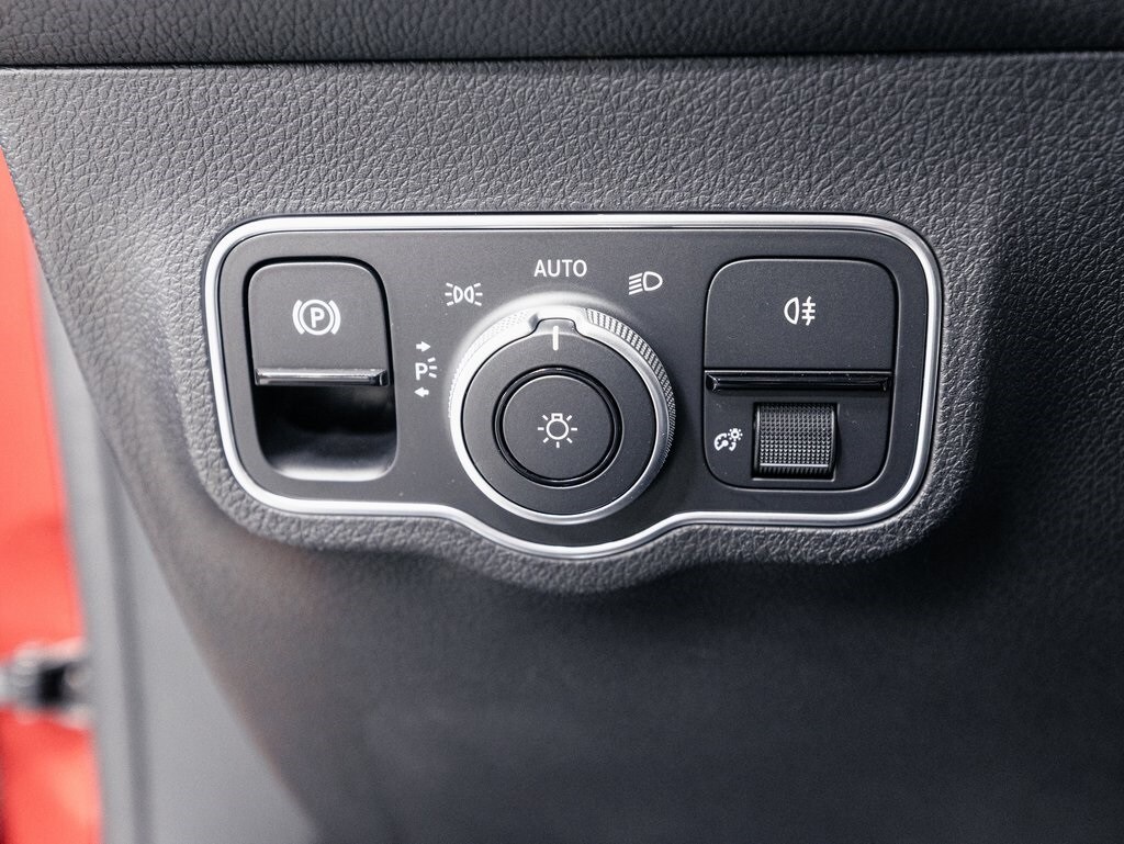 2024 MERCEDES-BENZ EQB-CLASS - Image 9