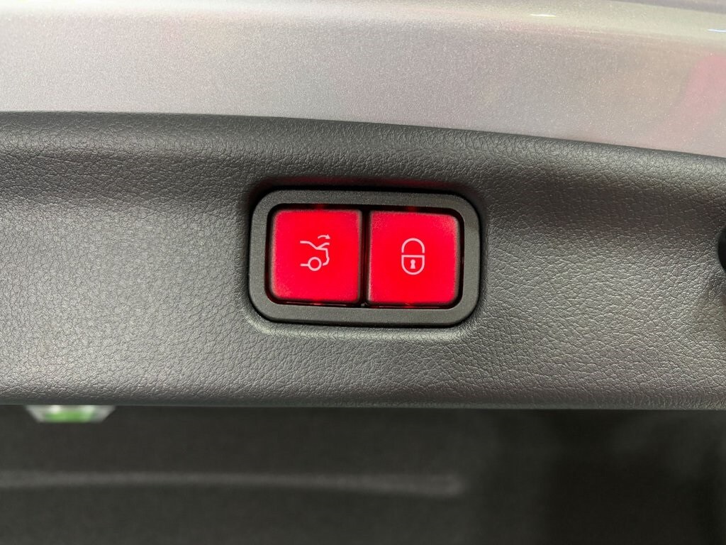 2023 MERCEDES-BENZ C-CLASS - Image 36