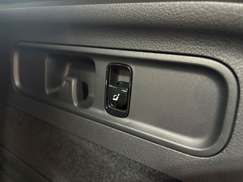 2024 MERCEDES-BENZ GLC-CLASS - Image 33