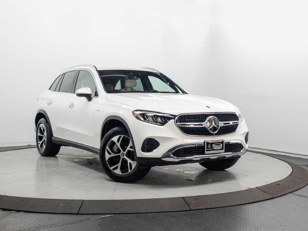 2025 Mercedes-Benz GLC Base