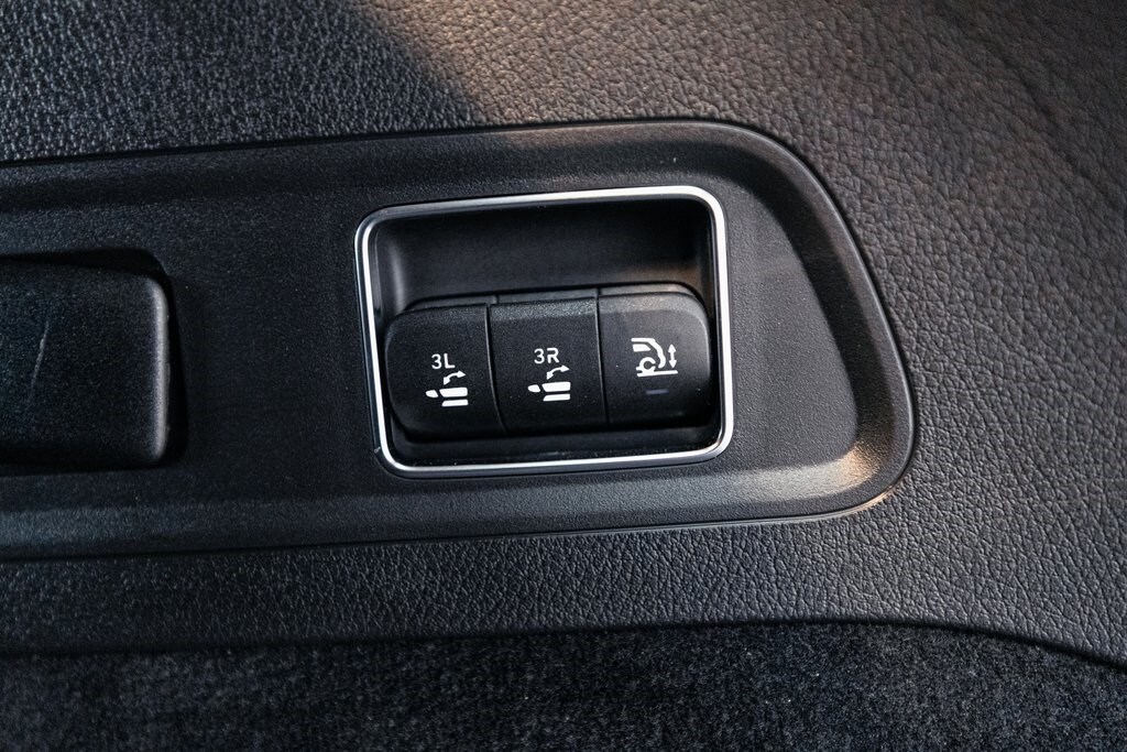 2025 MERCEDES-BENZ GLS-CLASS - Image 34