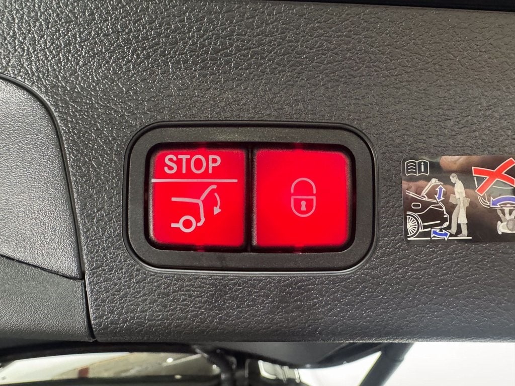 2025 MERCEDES-BENZ GLS-CLASS - Image 32