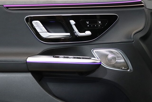 2024 Mercedes Benz 350 4MATIC photo 3