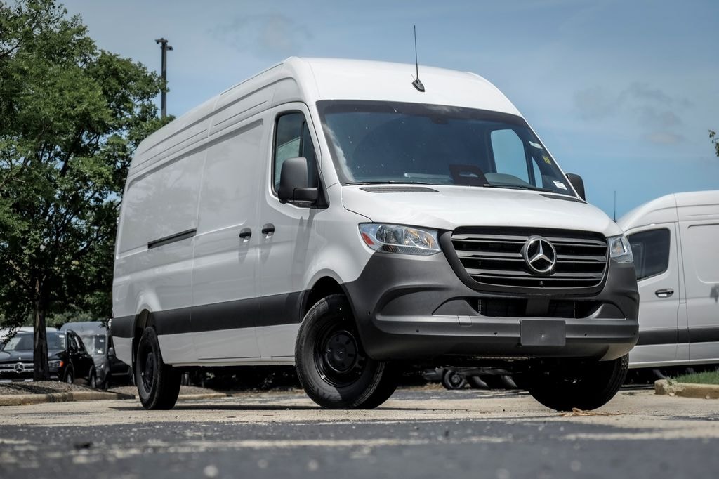 New 2026 Mercedes-Benz Sprinter 2500 High Roof 4-Cyl Diesel