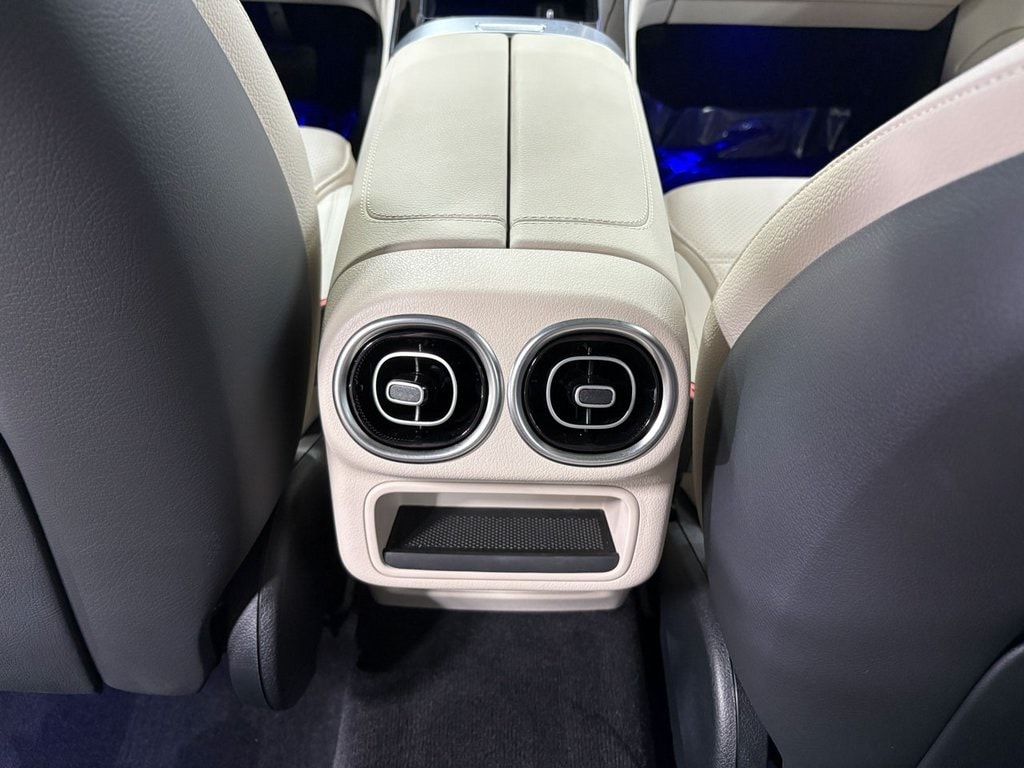 2025 MERCEDES-BENZ GLC-CLASS - Image 28