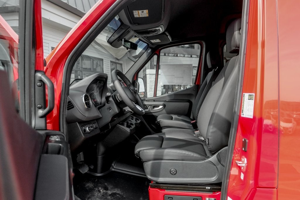 2025 MERCEDES-BENZ SPRINTER - Image 13