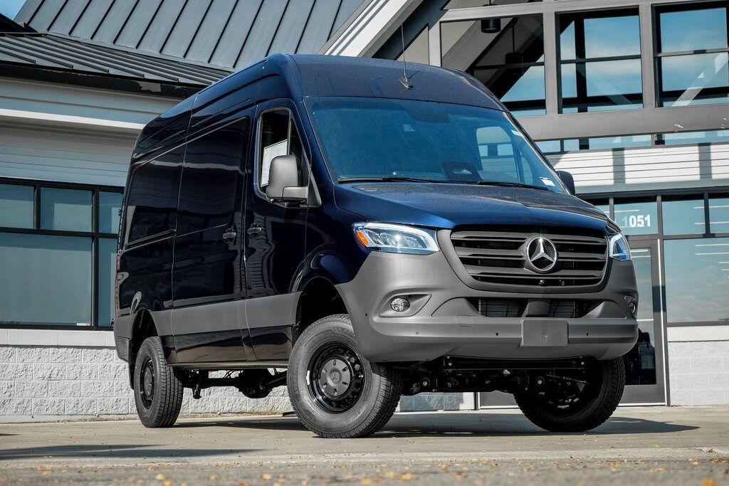 New 2025 Mercedes-Benz Sprinter 2500 Standard Roof 4-Cyl Diesel HO Van Cargo Van