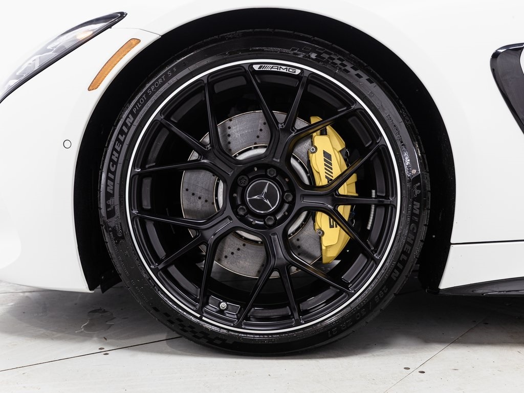 2025 MERCEDES-BENZ AMG GT - Image 28