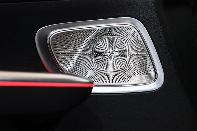 2025 Mercedes Benz C 300 4MATIC photo 2