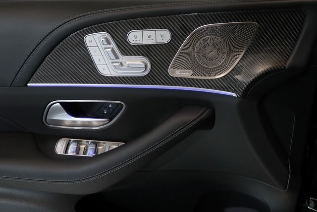 2025 Mercedes Benz GLS AMG 63 photo 3