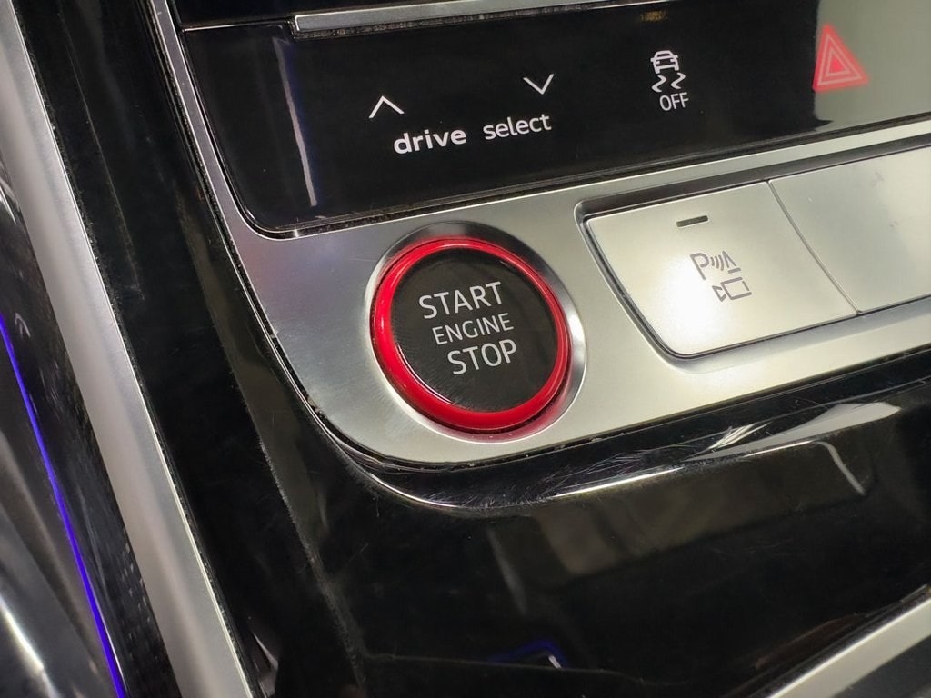 2021 AUDI S8 - Image 16