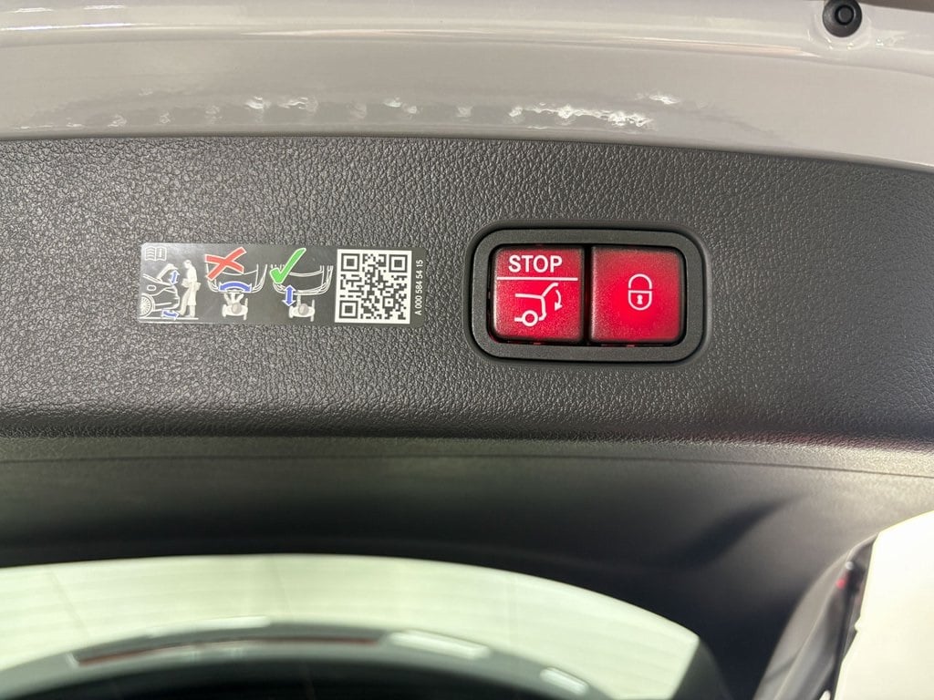 2025 MERCEDES-BENZ GLC-CLASS - Image 33