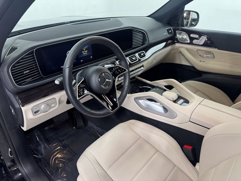 2025 MERCEDES-BENZ GLS-CLASS - Image 9