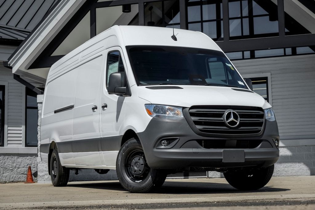 New 2026 Mercedes-Benz Sprinter 2500 High Roof 4-Cyl Diesel