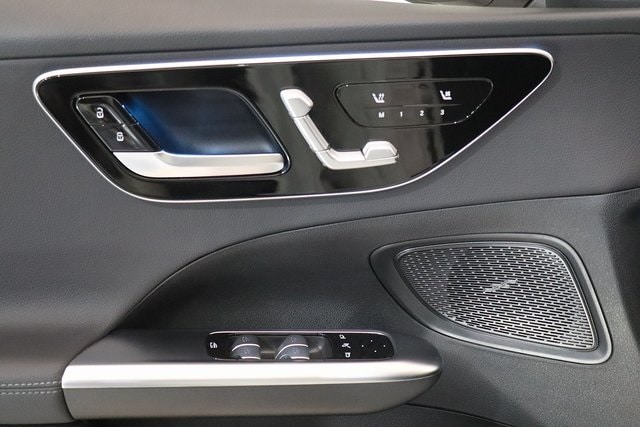 2025 MERCEDES-BENZ C-CLASS - Image 3