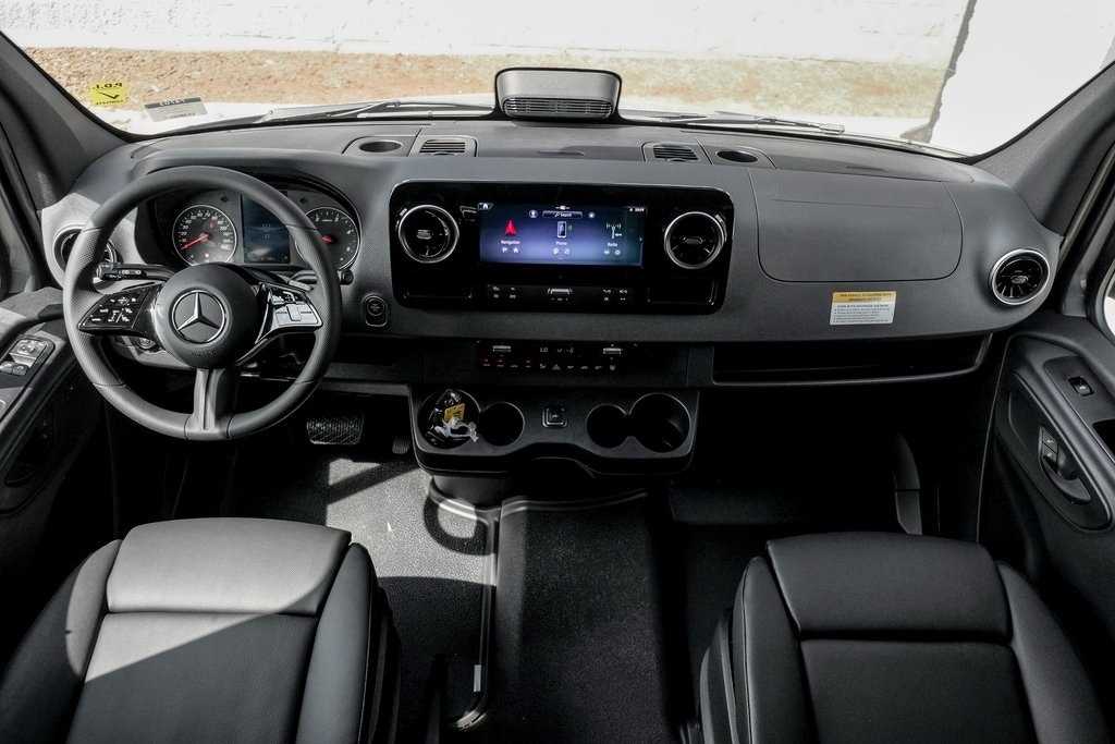 2025 MERCEDES-BENZ SPRINTER - Image 21
