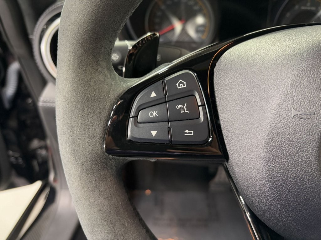 2018 MERCEDES-BENZ AMG GT - Image 13