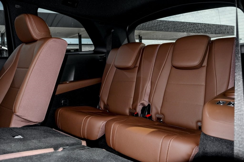 2026 MERCEDES-BENZ GLS-CLASS - Image 18