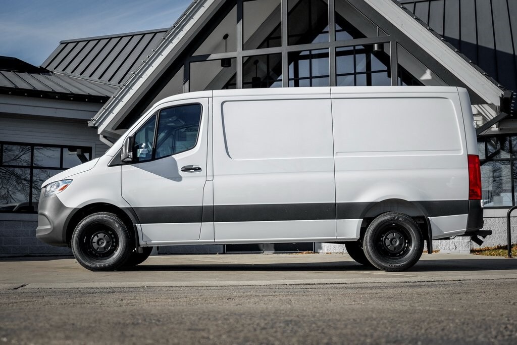 New 2026 Mercedes-Benz Sprinter 2500 Standard Roof 4-Cyl Diesel
