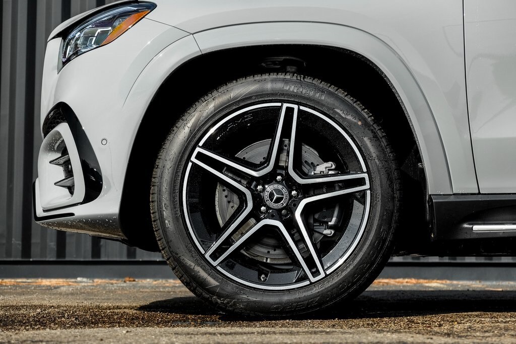 New 2026 Mercedes-Benz GLS 450 4MATIC SUV