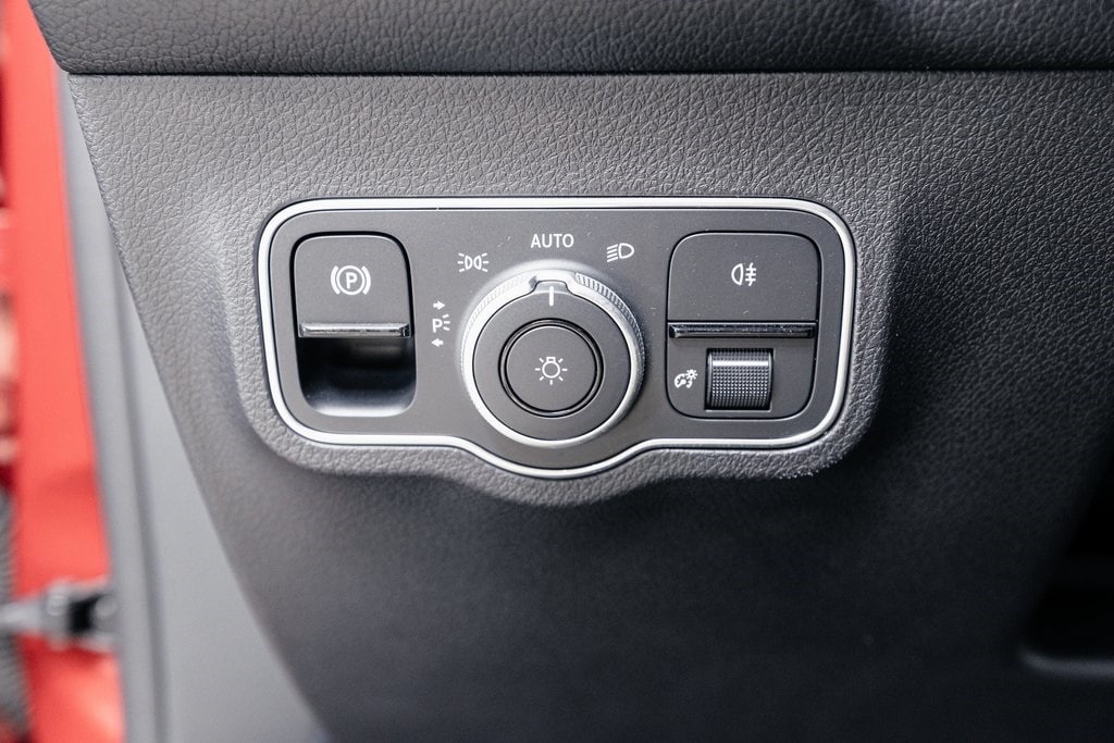 2024 MERCEDES-BENZ EQB-CLASS - Image 9