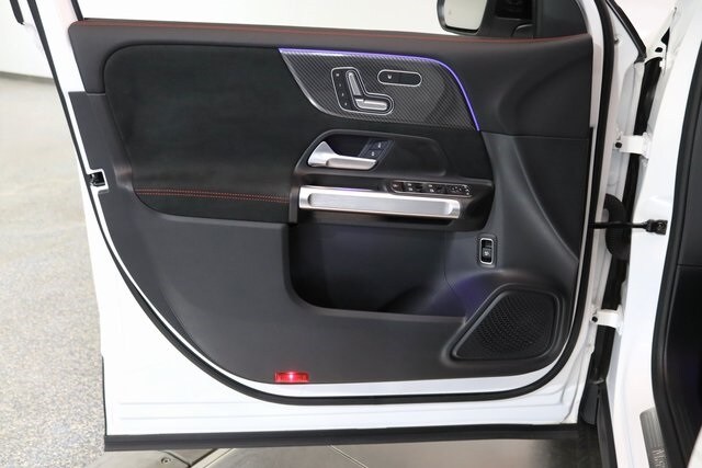 2025 MERCEDES-BENZ GLB-CLASS - Image 17