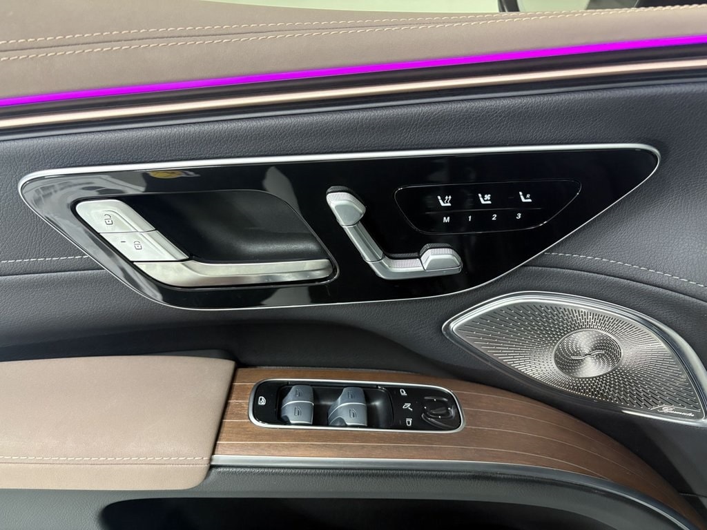 2023 MERCEDES-BENZ EQS-CLASS SUV - Image 6