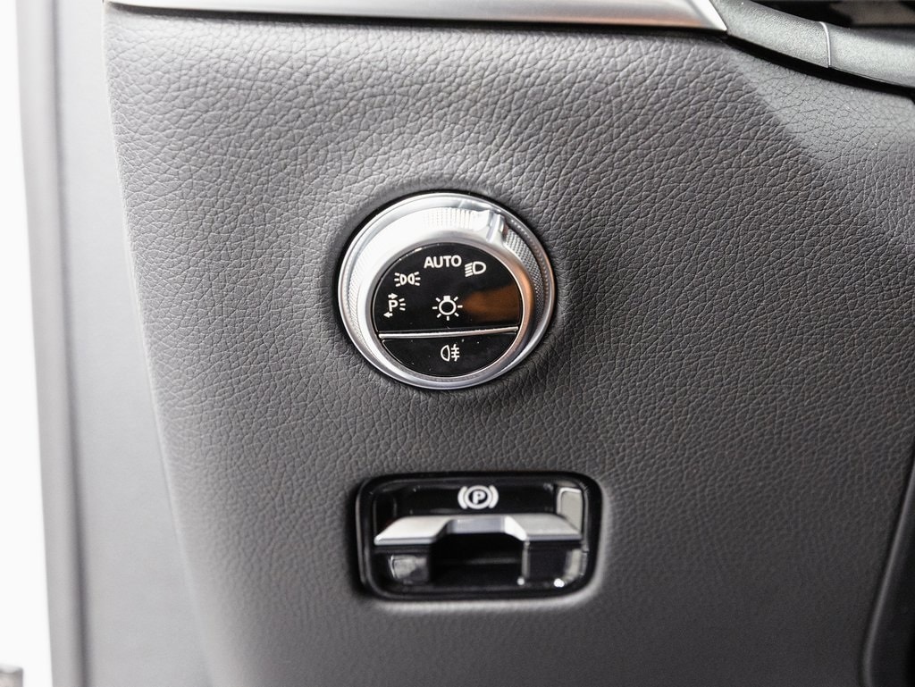 2024 MERCEDES-BENZ GLC-CLASS - Image 10